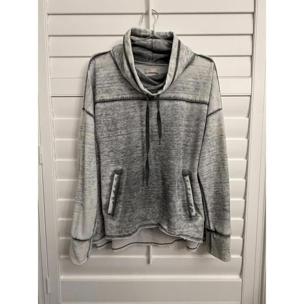 Altar'd State grey funnel neck sweatshirt top with a kangaroo pocket size Large